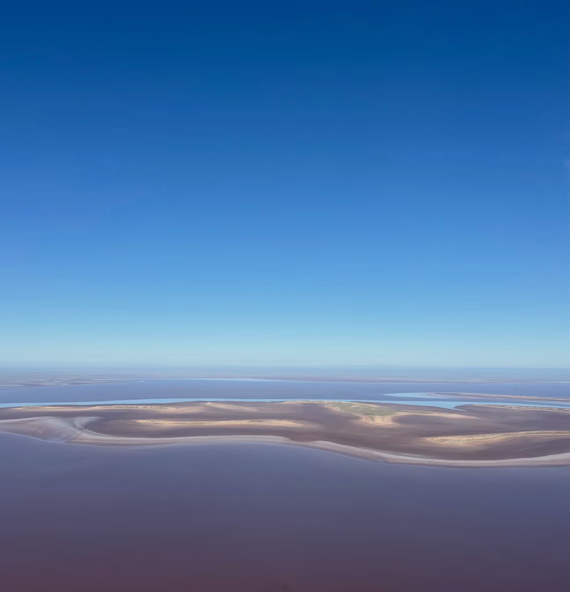 Aerial view during Lake Eyre tours with Tri State Tours
